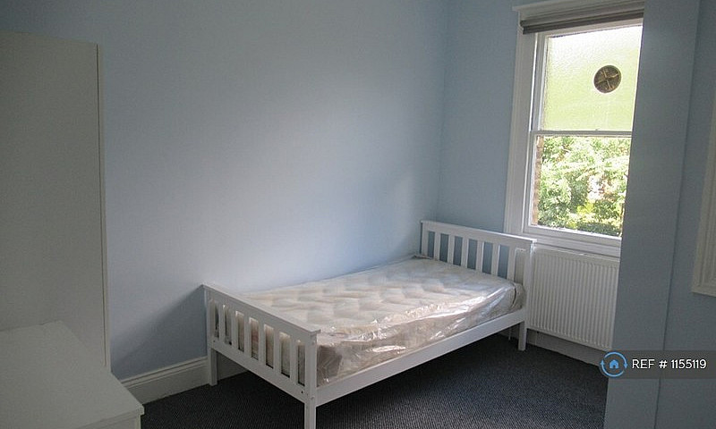 1 Bedroom In Manor R...