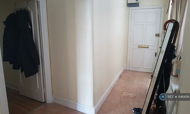 3 Bedroom Flat In Pa...