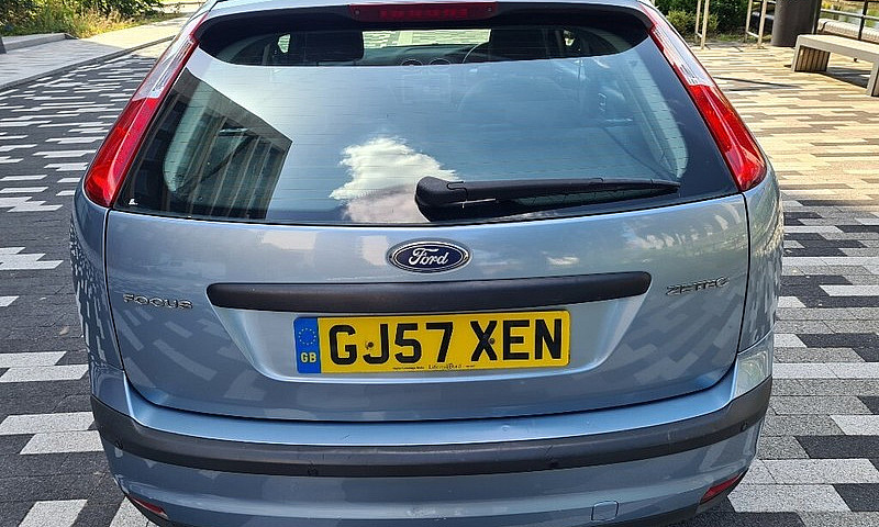 Ford Focus 1.6 Petro...