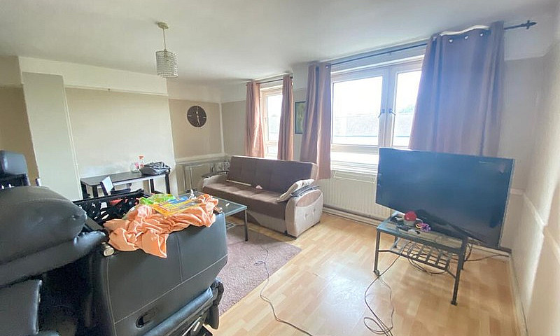1 Bedrooms Flat To R...