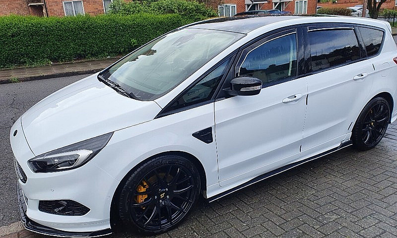 Ford, S-Max Titanium...