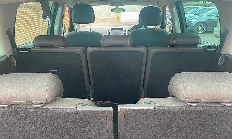 Vauxhall Zafira 2014...