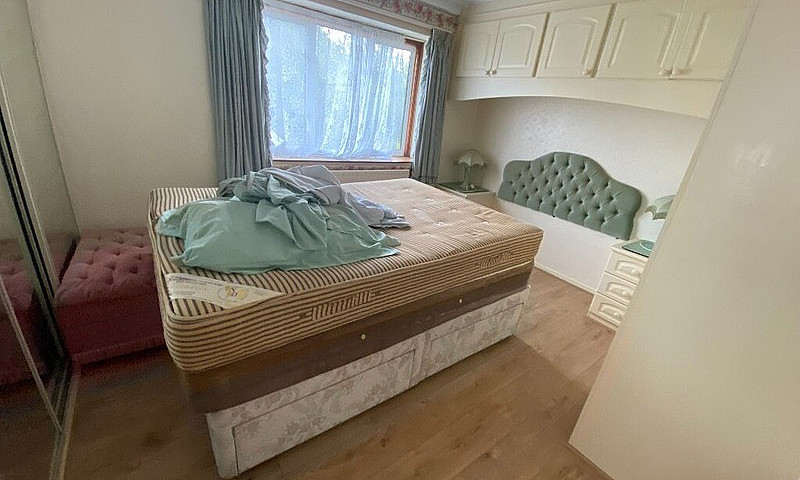 4 Bedroom House Gard...