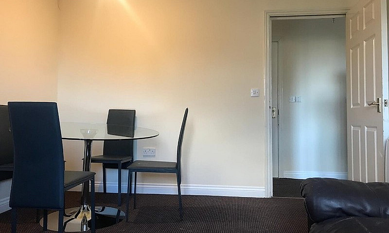 Spacious Purpose Bui...