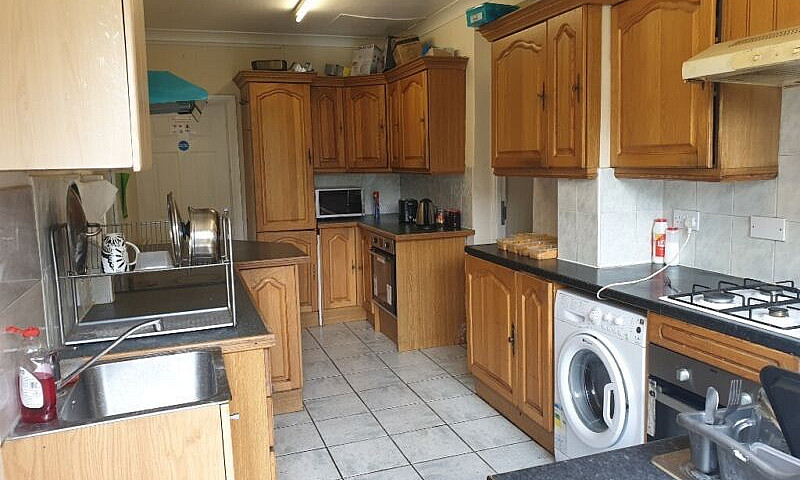 £600 Large Double  R...