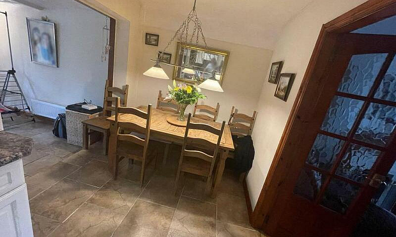 4 Bedroom House In H...
