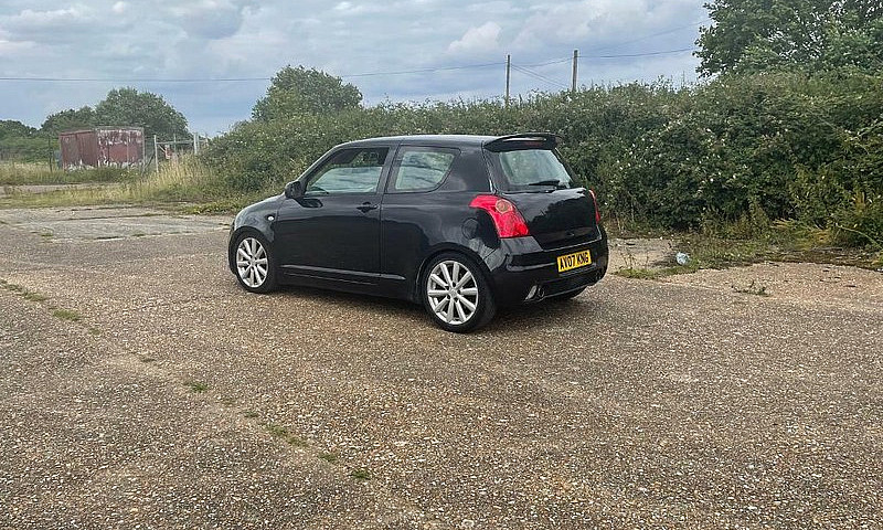 Suzuki Swift Sport 2...