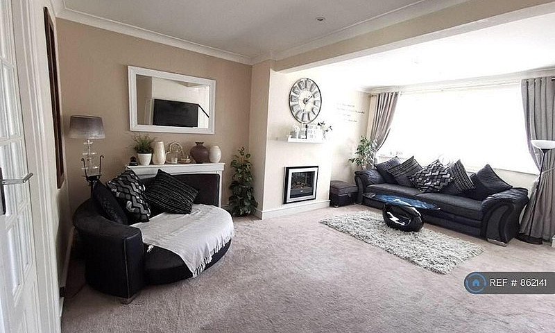 Spacious 3 Bed House...