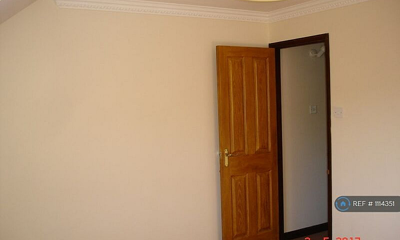 1 Bedroom House In T...