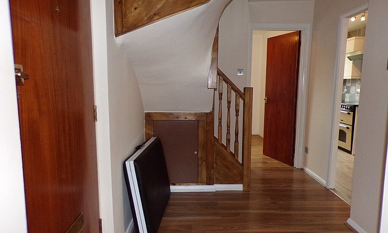 2 Bedroom Top Floor ...