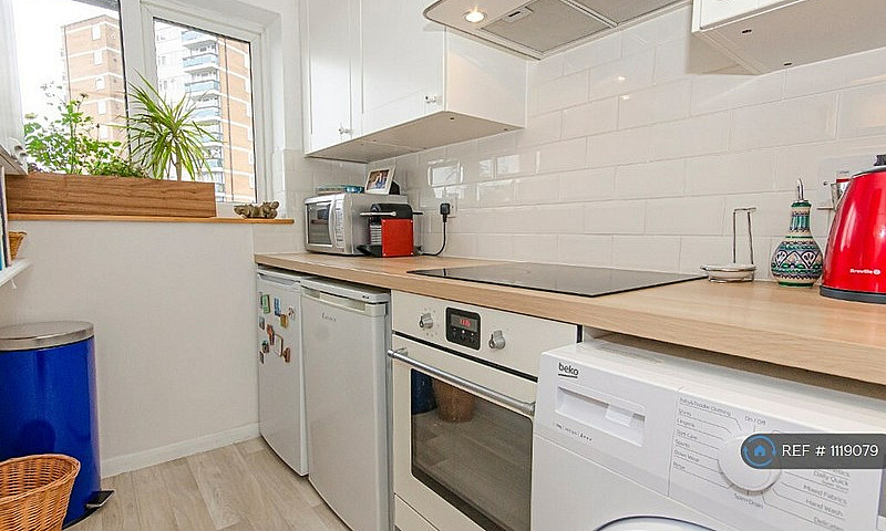 1 Bedroom Flat In Ea...