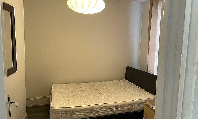 2 Bedroom Apartment ...