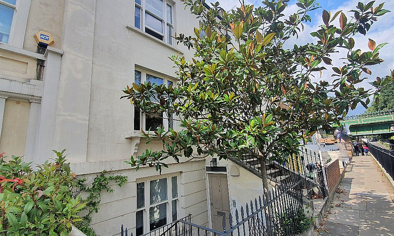Stunning 3 Bed Duple...