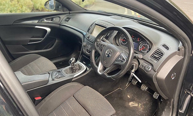 Vauxhall Insignia 2....