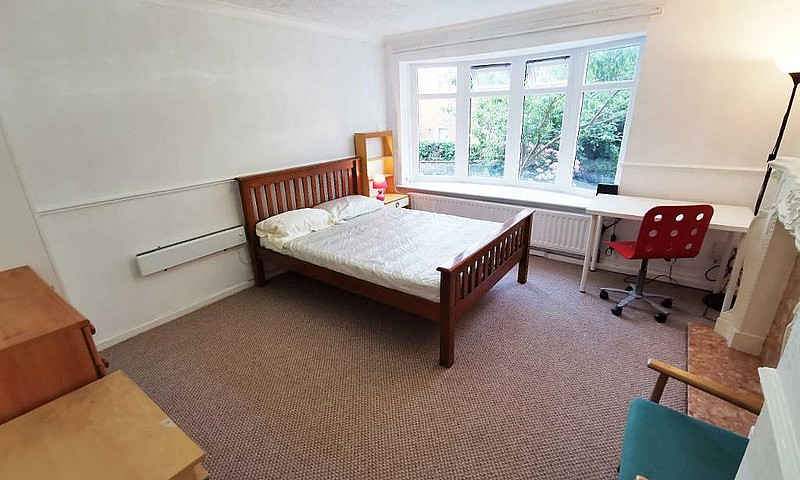 3 Bedroom House In W...