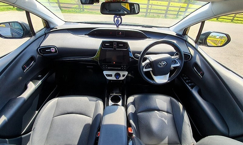 Toyota Prius Excel 2...