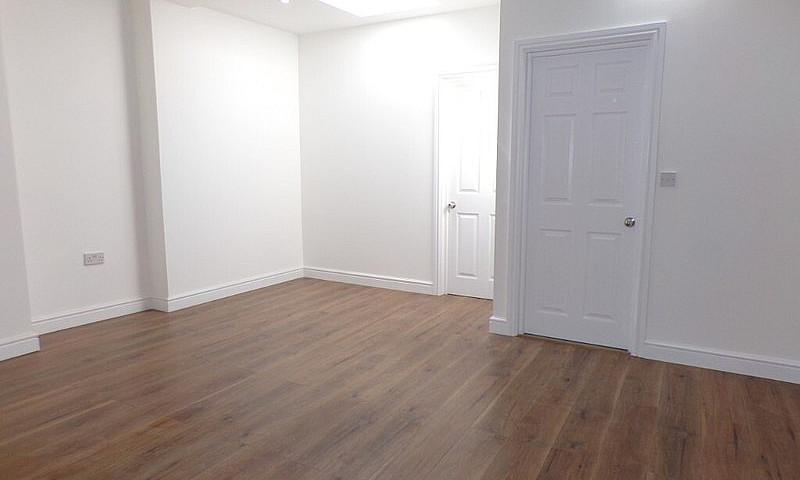 4 Bedroom, 4 Bathroo...