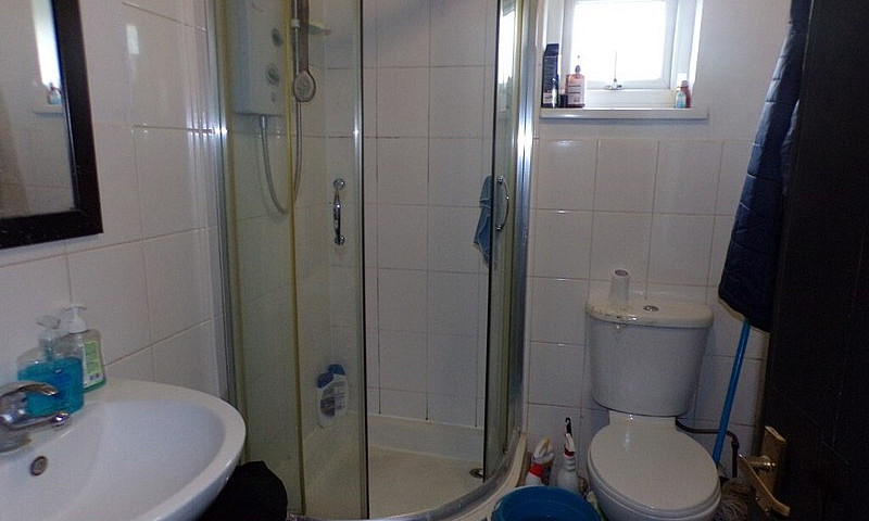 Studio Apartment – L...