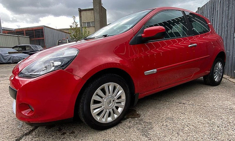 2011 Renault Clio I-...