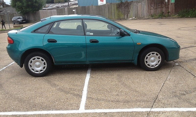 Mazda 323F 5 Door Ha...