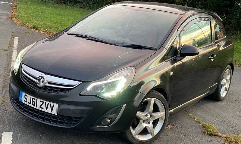 61 Vauxhall Corsa 1....