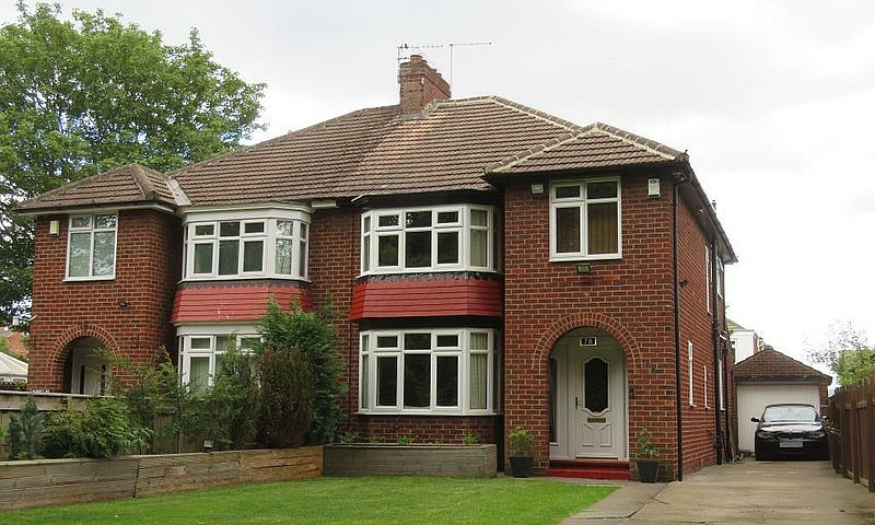 3 Bedroom House In R...