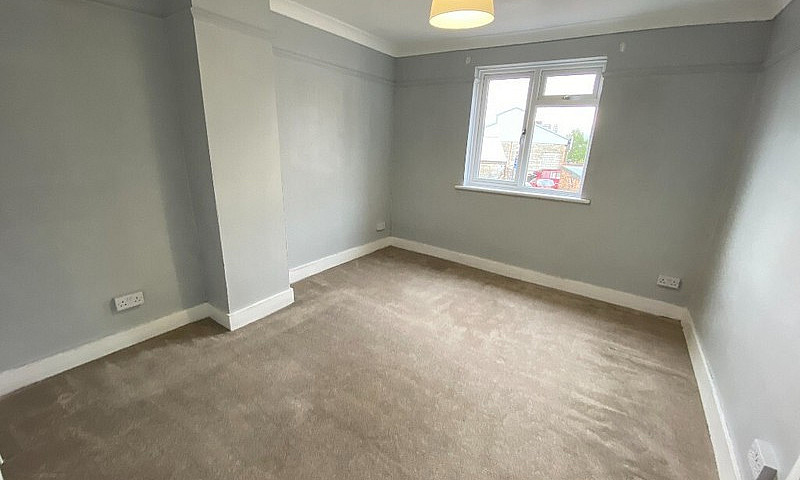 Spacious And Excelle...