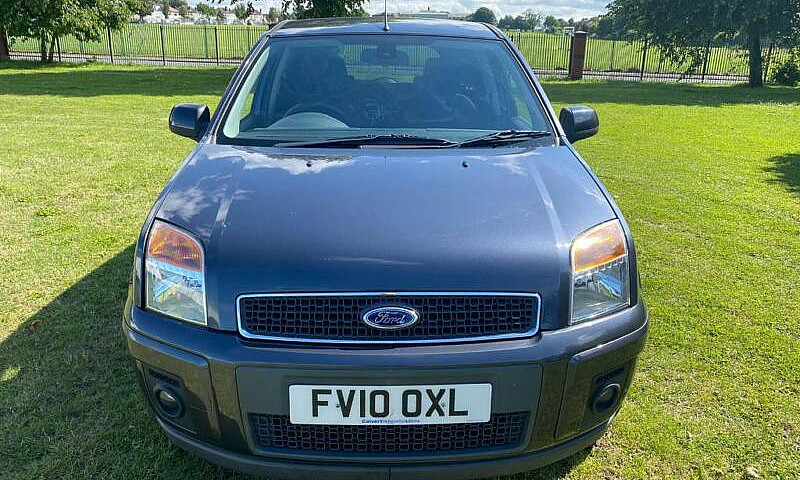 Ford Fusion Titanium...