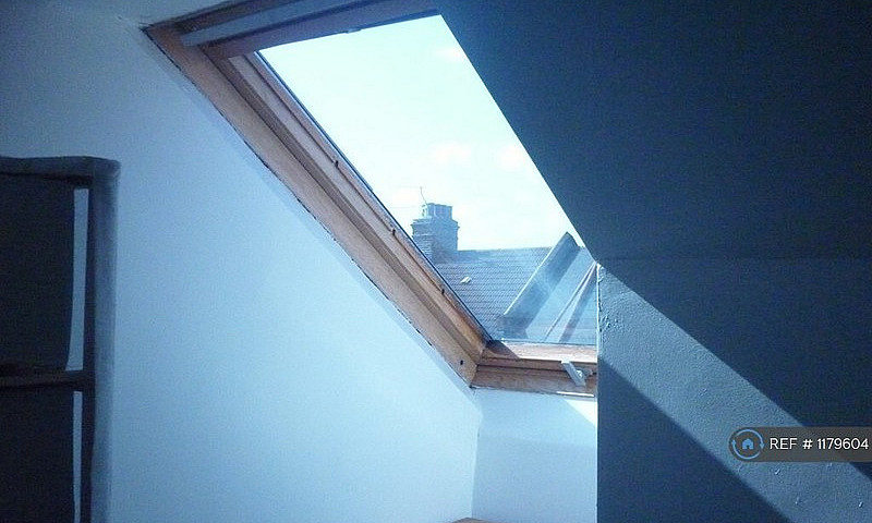 1 Bedroom In Crossfi...