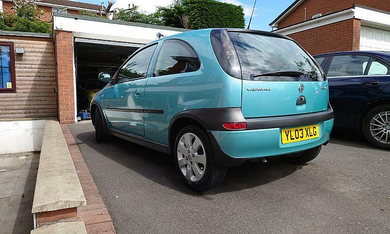 Vauxhall Corsa 2003 ...