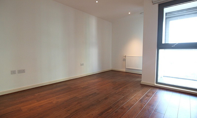 Large & Light 1 Bed ...