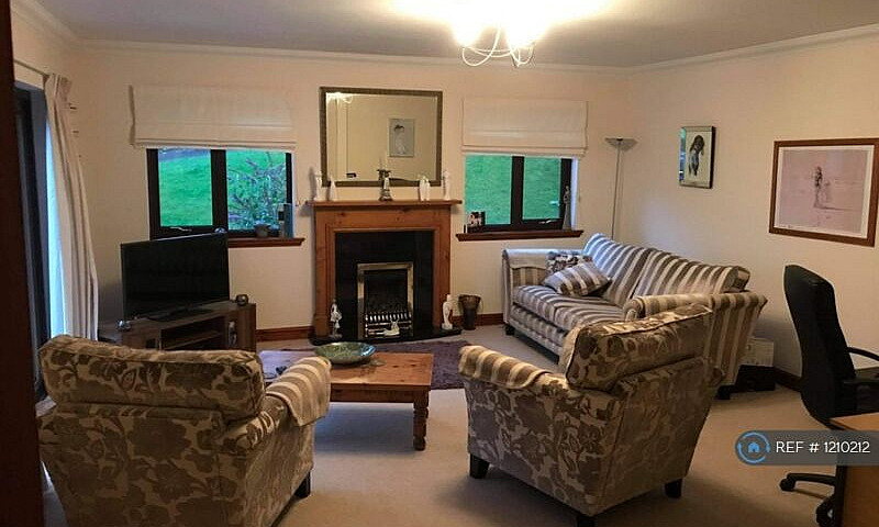 1 Bedroom In Kirkton...