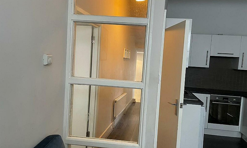 2 Bedroom Apartment ...