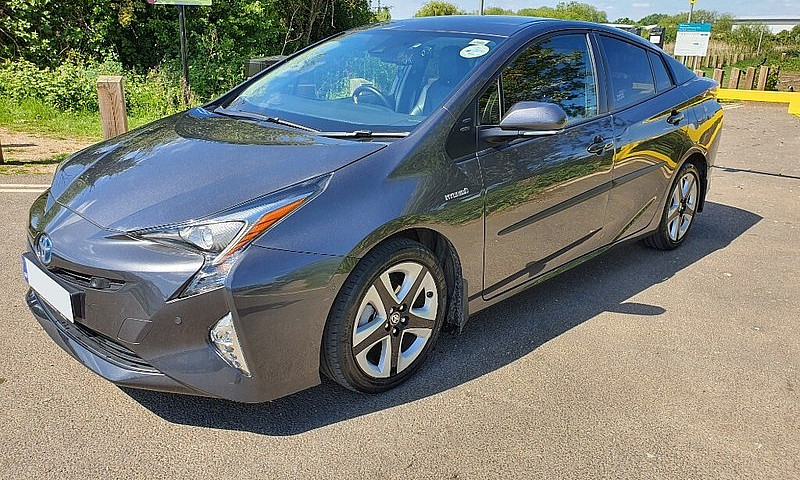 Toyota Prius Excel 2...