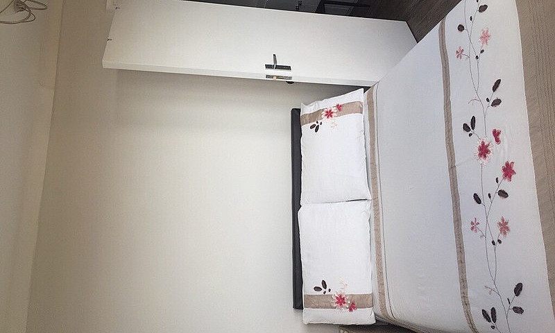 3 Bedroom Maisonette...
