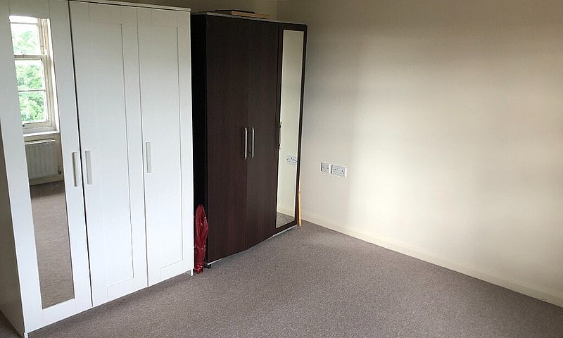 1 Bedroom Flat, Slou...