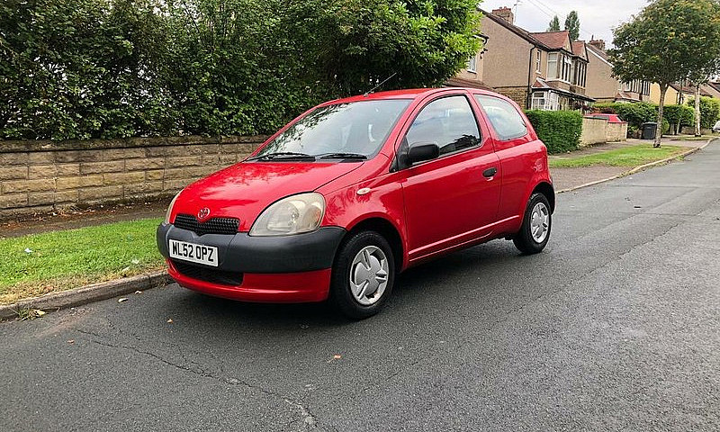 Toyota Yaris 1.0...
