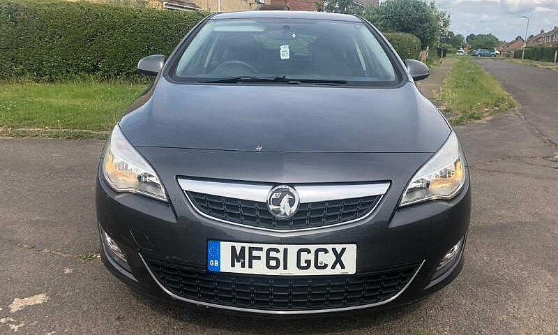 Vauxhall Astra 2012 ...