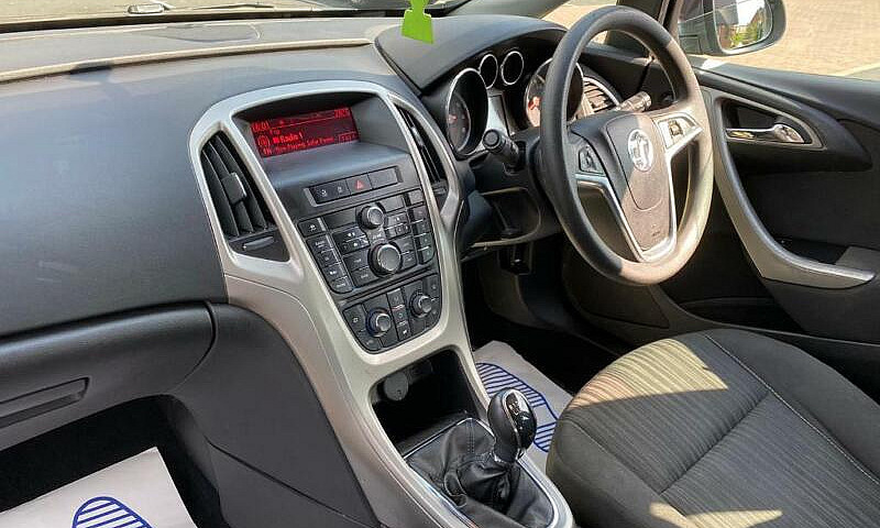 2011 Vauxhall Astra ...