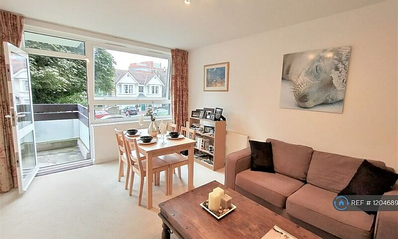 1 Bedroom Flat In Na...