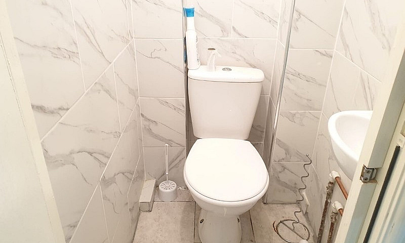 Double Room To Let |...