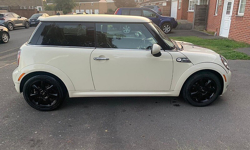 Mini Cooper 2009 Reg...