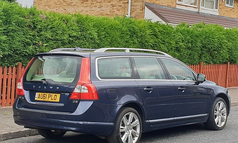 2011 61 Reg-Volvo V7...