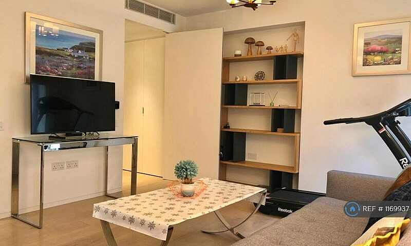1 Bedroom Flat In Gr...