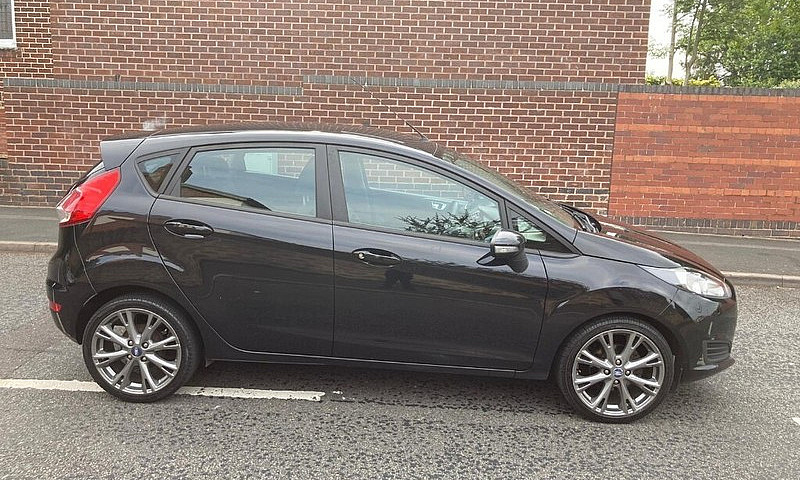 Ford Fiesta 1.5 Tdci...
