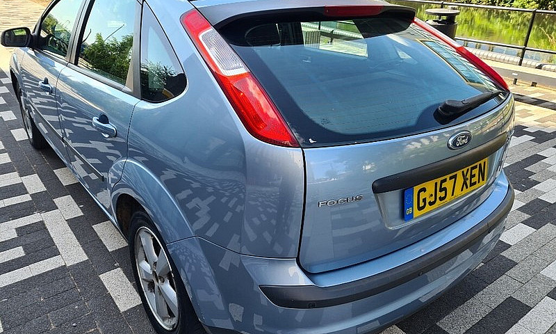 Ford Focus 1.6 Petro...