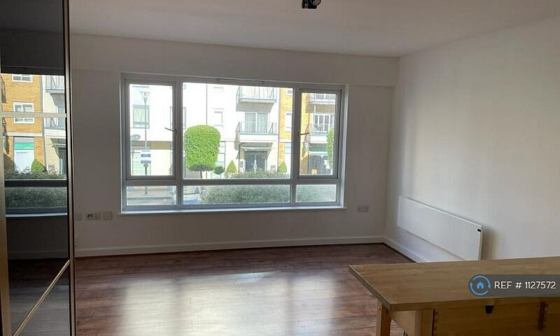 Studio Flat In Herit...