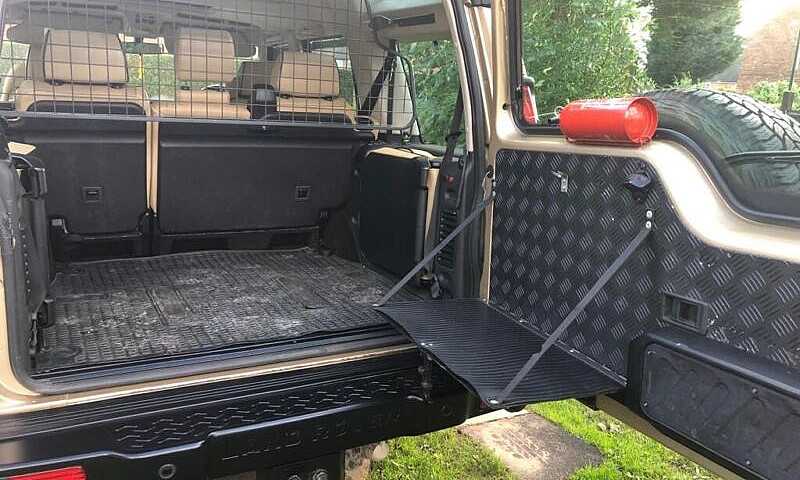 Landrover...