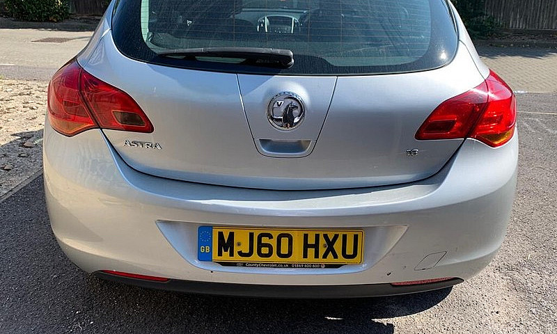 Vauxhall Astra Exclu...