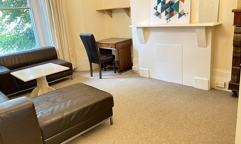 Converted 1 Bed Flat...